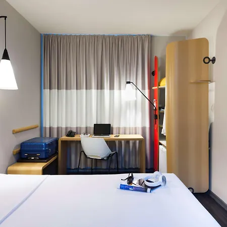Ibis Navegantes Itajai Hotel Exterior photo