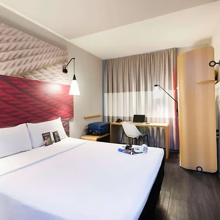 Ibis Navegantes Itajai Hotel Exterior photo