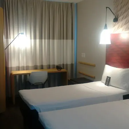 Ibis Navegantes Itajai Hotel Exterior photo